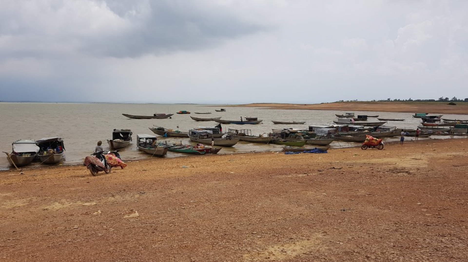 Trị An : đảo Kiểm Lâm và đảo 5 Bầu 17/05/19