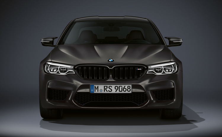 BMW giới thiệu M5 “Edition 35 Jahre” kỷ niệm 35 năm dòng M5: Sản xuất giới hạn 350 chiếc
