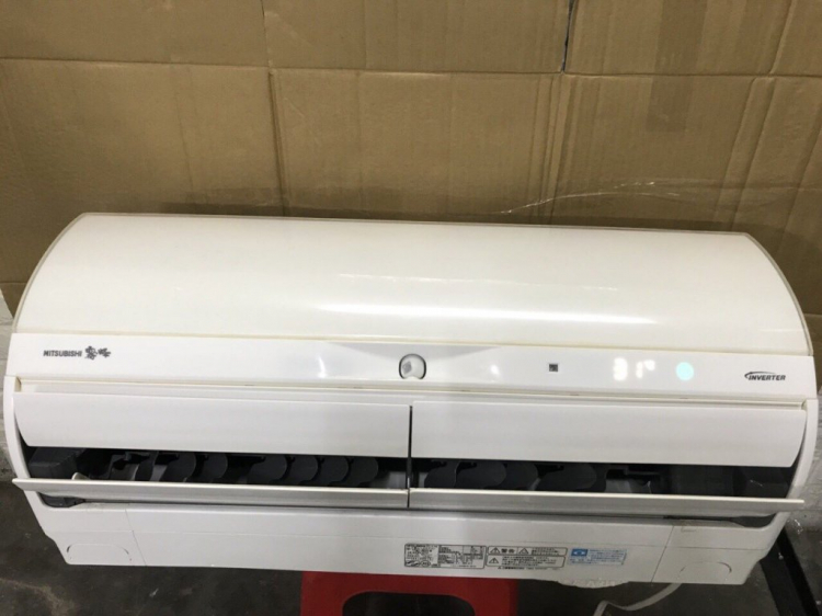 nên mua máy lạnh Daikin hay Toshiba?