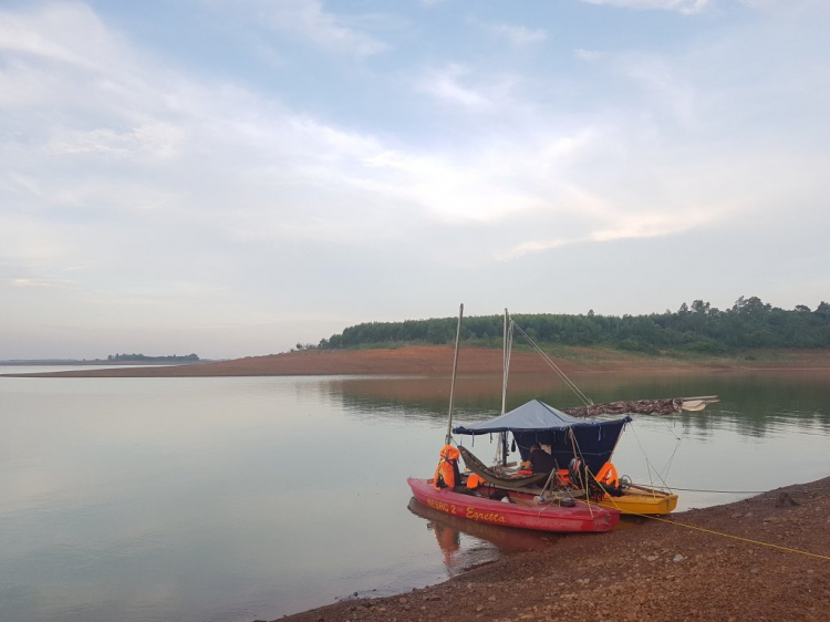 Trị An : đảo Kiểm Lâm và đảo 5 Bầu 17/05/19