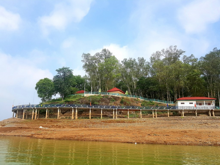 Trị An : đảo Kiểm Lâm và đảo 5 Bầu 17/05/19