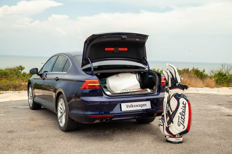 Volkswagen Passat Bluemotion: Lựa chọn xe Đức duy nhất trong phân khúc Volkswagen Passat Bluemotion: Lựa chọn xe Đức duy nhất trong phân khúc