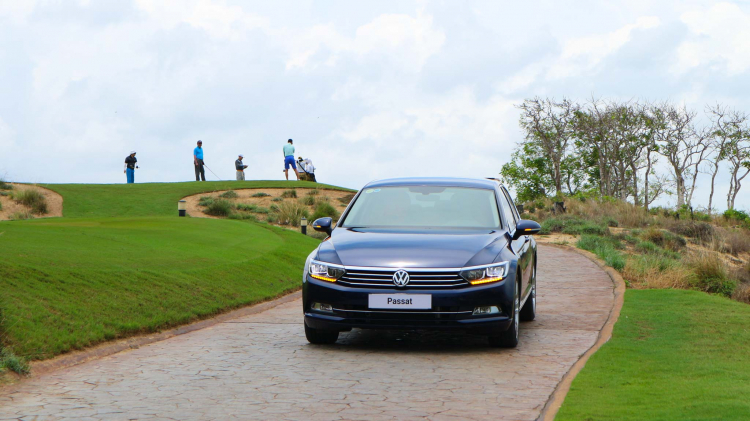 Volkswagen Passat Bluemotion: Lựa chọn xe Đức duy nhất trong phân khúc