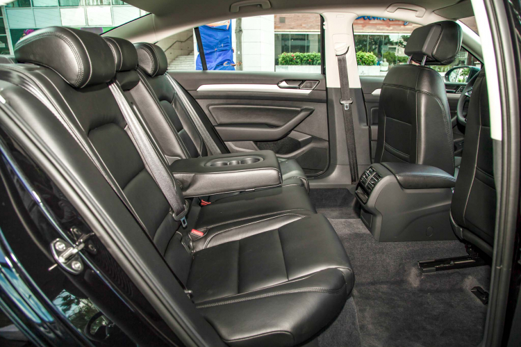 Volkswagen Passat Bluemotion: Lựa chọn xe Đức duy nhất trong phân khúc Volkswagen Passat Bluemotion: Lựa chọn xe Đức duy nhất trong phân khúc