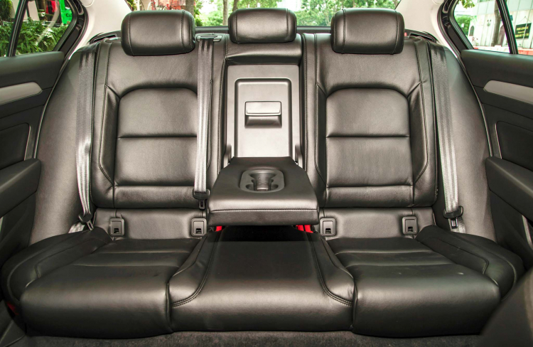 Volkswagen Passat Bluemotion: Lựa chọn xe Đức duy nhất trong phân khúc Volkswagen Passat Bluemotion: Lựa chọn xe Đức duy nhất trong phân khúc