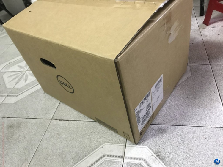 Nhờ anh @giuvung tìm máy laptop