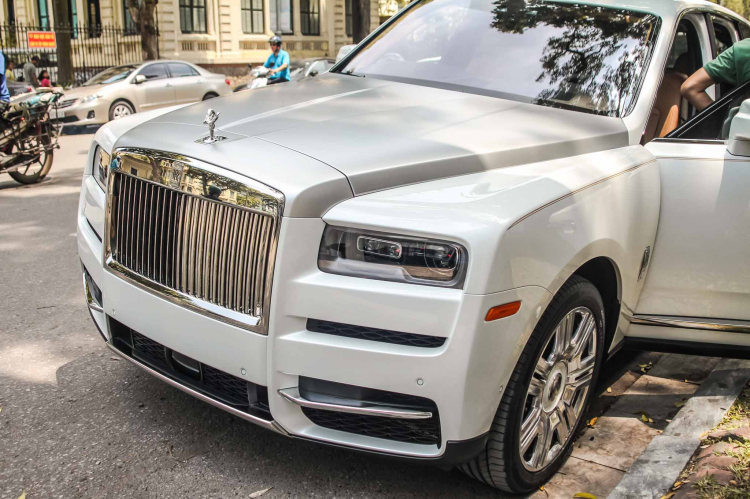 Vẻ đẹp của Rolls-Royce Cullinan: SUV siêu sang có giá hơn 41 tỷ đồng tại Việt Nam