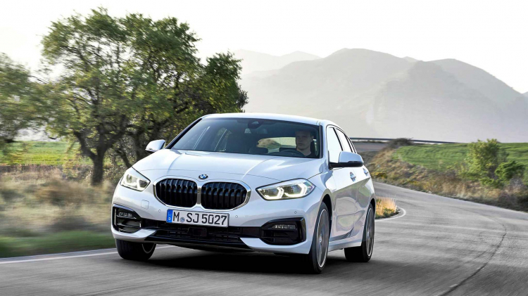BMW giới thiệu 1 Series thế hệ mới: Thiết kế giống X2; sử dụng dẫn động cầu trước và bốn bánh BMW giới thiệu 1 Series thế hệ mới: Thiết kế giống X2; sử dụng dẫn động cầu trước và bốn bánh