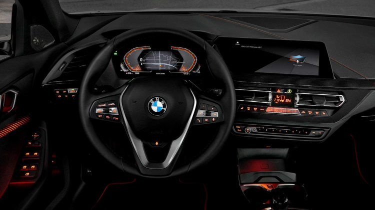 BMW giới thiệu 1 Series thế hệ mới: Thiết kế giống X2; sử dụng dẫn động cầu trước và bốn bánh BMW giới thiệu 1 Series thế hệ mới: Thiết kế giống X2; sử dụng dẫn động cầu trước và bốn bánh