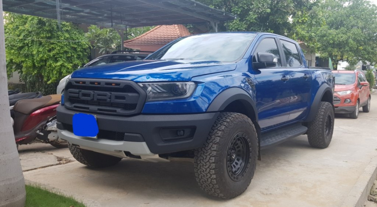 Nên mua Ford Wildtrak hay Raptor