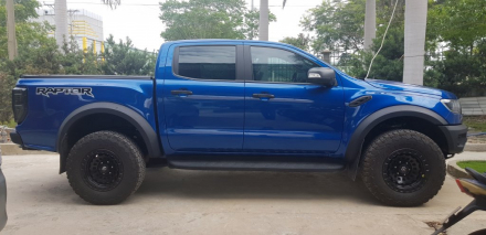 Nên mua Ford Wildtrak hay Raptor