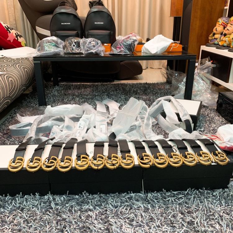 Thái Dương Authentic-Chuyên Bán Đồ Hiệu Gucci Fendi Dolce Hermes Givenchy LV Balenciaga,Saint,Ds v.v Thái Dương Authentic-Chuyên Bán Đồ Hiệu Gucci Fendi Dolce Hermes Givenchy LV Balenciaga,Saint,Ds v.v