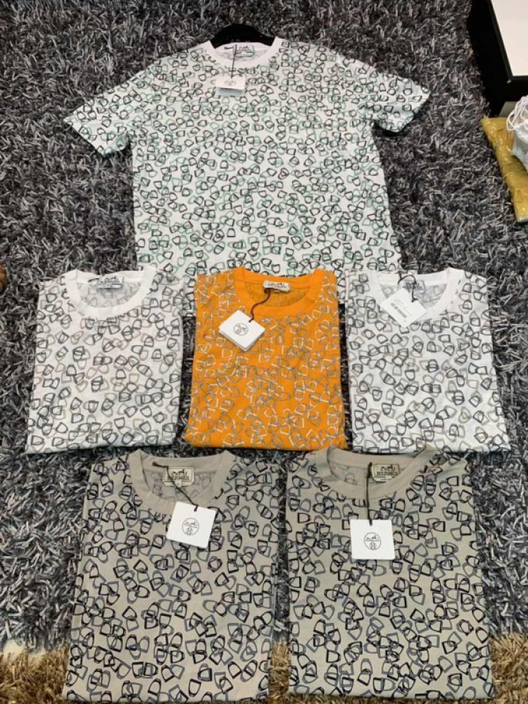 Thái Dương Authentic-Chuyên Bán Đồ Hiệu Gucci Fendi Dolce Hermes Givenchy LV Balenciaga,Saint,Ds v.v Thái Dương Authentic-Chuyên Bán Đồ Hiệu Gucci Fendi Dolce Hermes Givenchy LV Balenciaga,Saint,Ds v.v