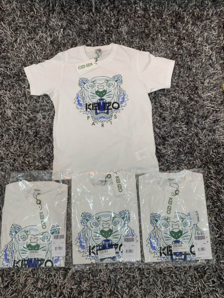Thái Dương Authentic-Chuyên Bán Đồ Hiệu Gucci Fendi Dolce Hermes Givenchy LV Balenciaga,Saint,Ds v.v Thái Dương Authentic-Chuyên Bán Đồ Hiệu Gucci Fendi Dolce Hermes Givenchy LV Balenciaga,Saint,Ds v.v