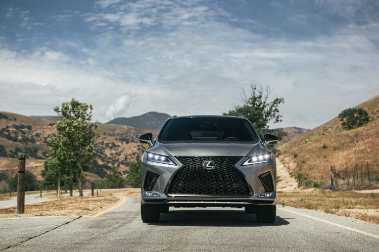 Lexus giới thiệu RX 2020: Tinh chỉnh lại thiết kế ngoại thất, thêm trang bị tiện nghi và an toàn