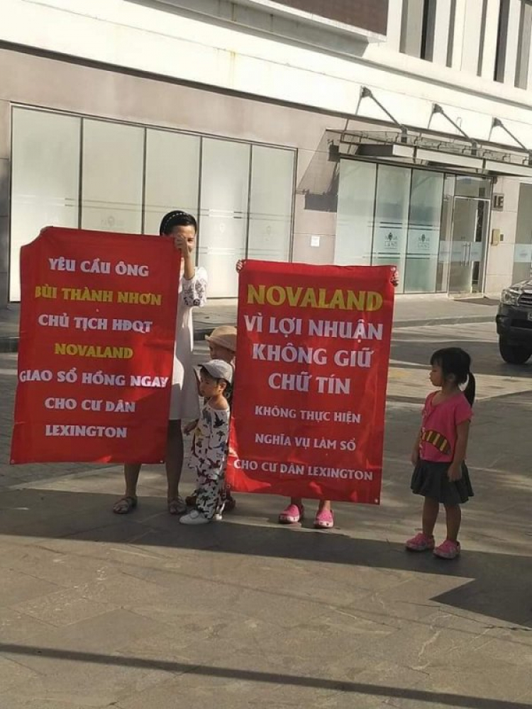 Novaland Lexington đã căng băng rôn Novaland Lexington đã căng băng rôn