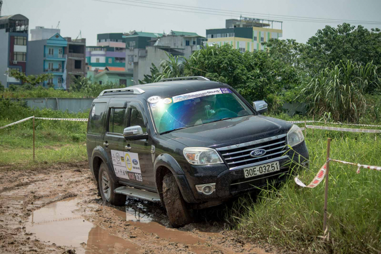 Buổi Off-road hoành tráng mừng CLB Ford Everest Team+ tại Hà Nội