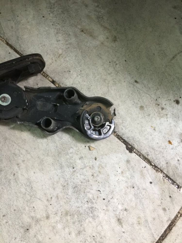 TOYOTA SIENNA - XE CỦA GIA ĐÌNH : Nơi chia xẻ thông tin - kinh nghiệm và trải nghiệm ! TOYOTA SIENNA - XE CỦA GIA ĐÌNH : Nơi chia xẻ thông tin - kinh nghiệm và trải nghiệm !