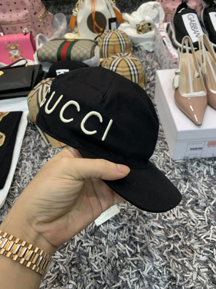 Thái Dương Authentic-Chuyên Bán Đồ Hiệu Gucci Fendi Dolce Hermes Givenchy LV Balenciaga,Saint,Ds v.v