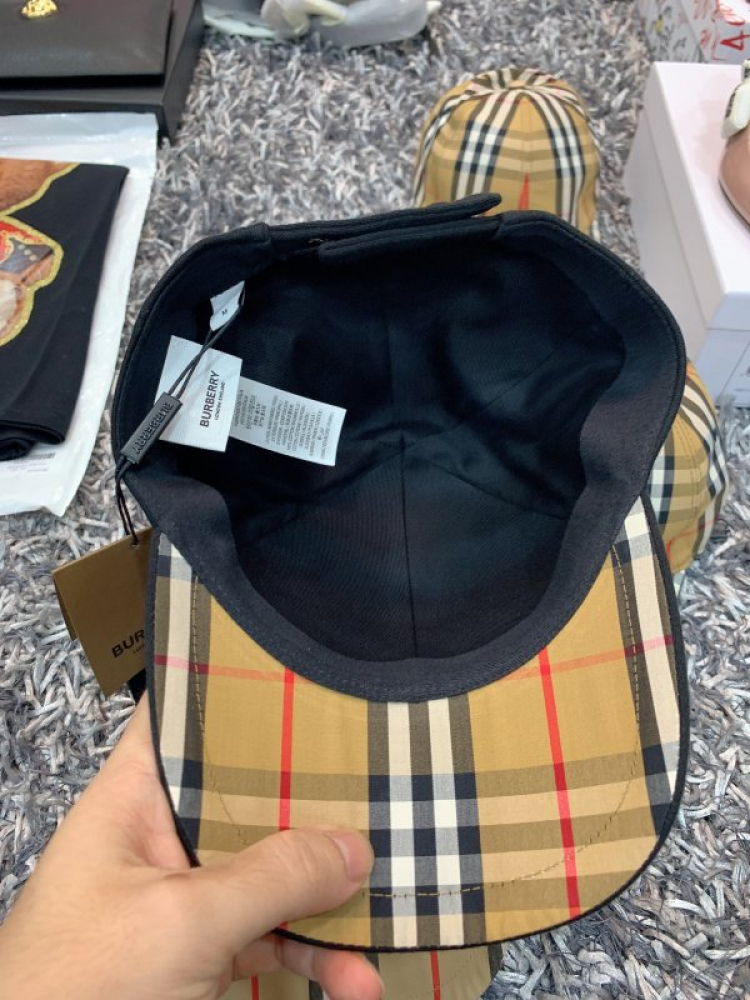 Thái Dương Authentic-Chuyên Bán Đồ Hiệu Gucci Fendi Dolce Hermes Givenchy LV Balenciaga,Saint,Ds v.v