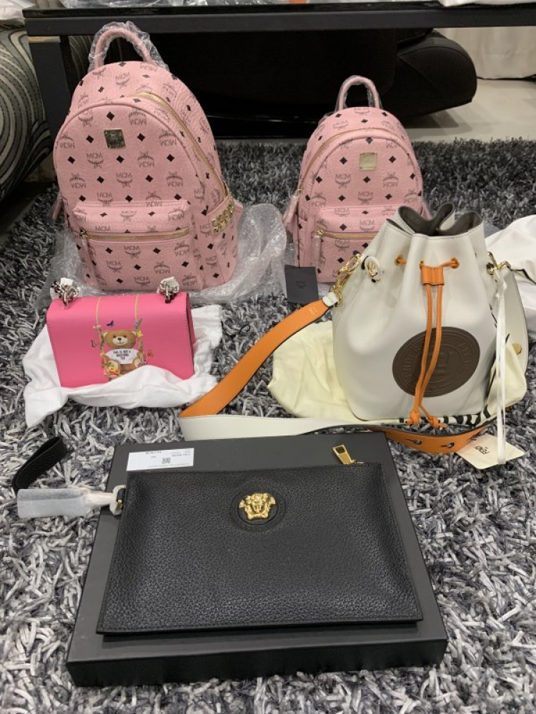 Thái Dương Authentic-Chuyên Bán Đồ Hiệu Gucci Fendi Dolce Hermes Givenchy LV Balenciaga,Saint,Ds v.v