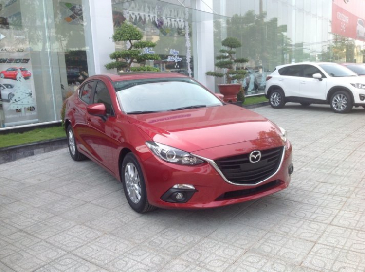 Màu đỏ của M3 All New 1.5 Sedan