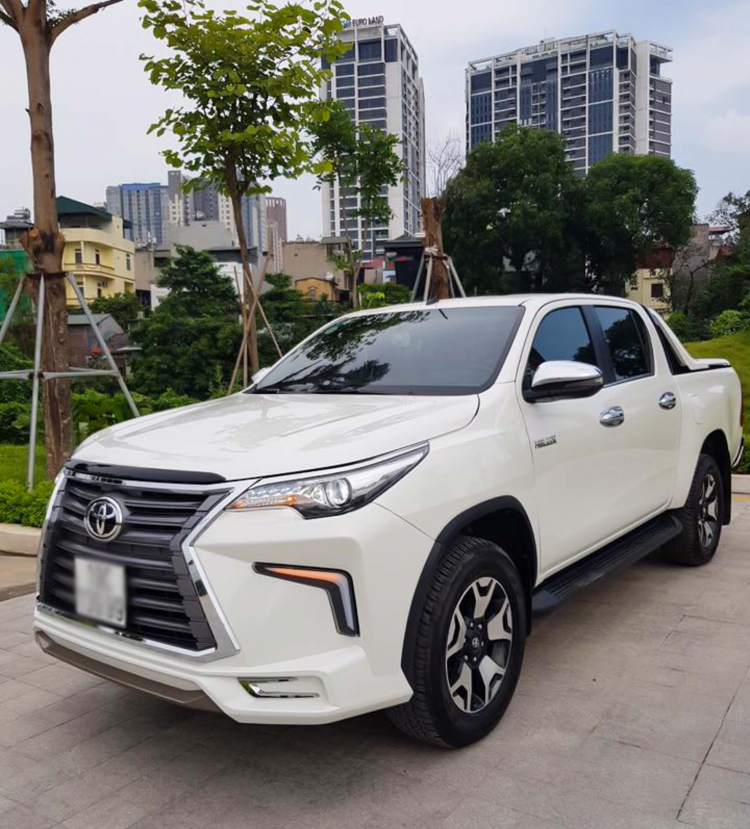 Toyota Hilux độ phong cách Lexus LX 570 tương tự Fortuner tại Việt Nam