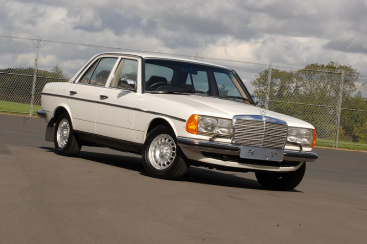 Nhờ các bác tư vấn sửa Sunroof Mercedes W123