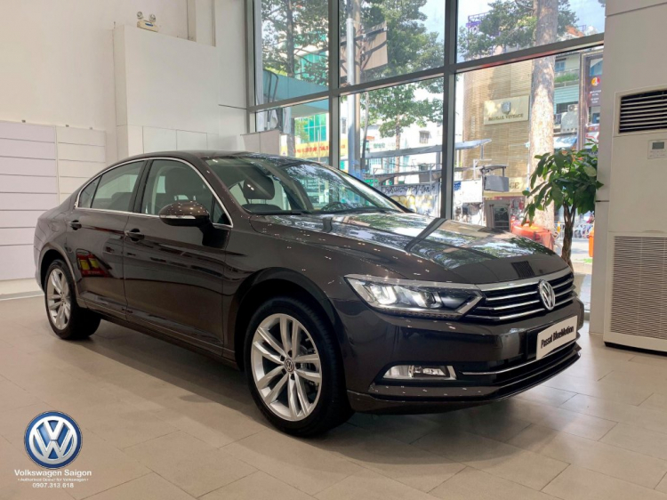 Toyota Camry 2019 (All-New) có đáng để mua không các bác? Toyota Camry 2019 (All-New) có đáng để mua không các bác?