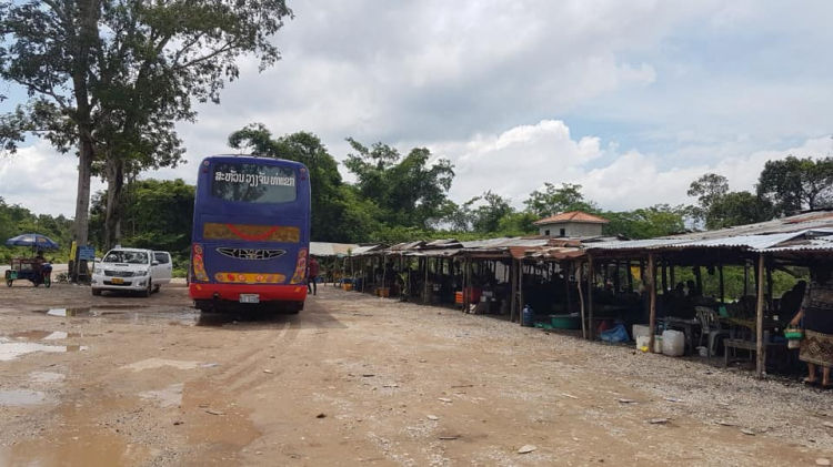 Chân ngắn xuyên Lào - Đường bộ qua Thái đi Pattaya 2500km ngộ hơn fly