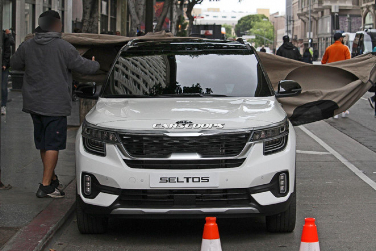 Kia tung video “nhá hàng” Seltos trước ngày ra mắt: Đối thủ của EcoSport, HR-V hay CX-3 Kia tung video “nhá hàng” Seltos trước ngày ra mắt: Đối thủ của EcoSport, HR-V hay CX-3