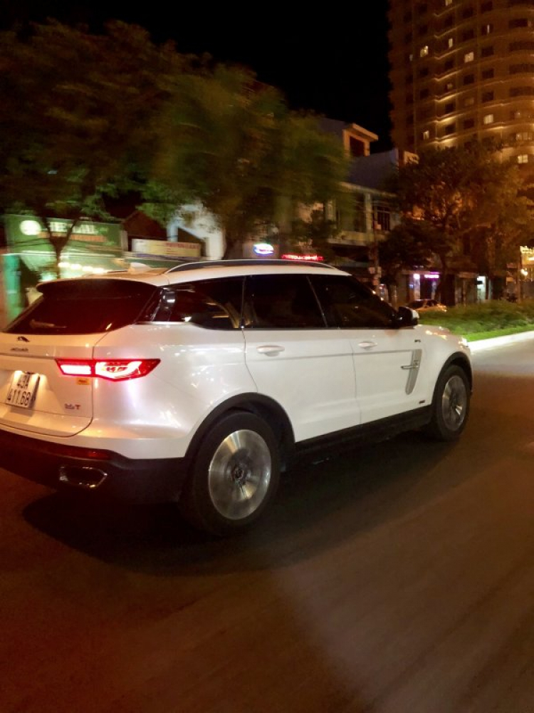 Kia tung video “nhá hàng” Seltos trước ngày ra mắt: Đối thủ của EcoSport, HR-V hay CX-3 Kia tung video “nhá hàng” Seltos trước ngày ra mắt: Đối thủ của EcoSport, HR-V hay CX-3