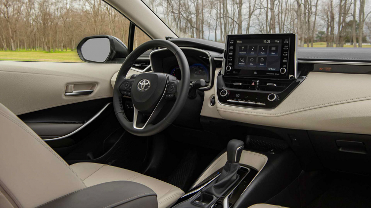 Toyota ra mắt công nghệ đỗ tự động và tắt máy tự động