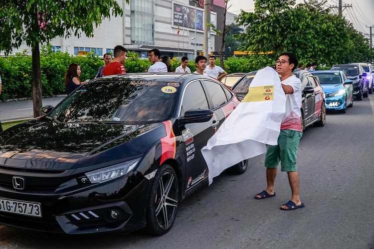 Hành trình đam mê và yêu thương cùng Civic Club SG