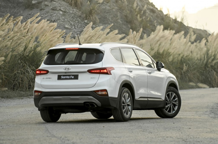 Nhờ 500 AE tư vấn mua xe Santafe hay Everest 4x2? Nhờ 500 AE tư vấn mua xe Santafe hay Everest 4x2?