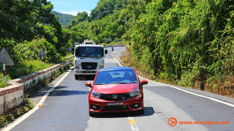 Lái thử và đánh giá Honda Brio: Thiết kế năng động trẻ trung, cảm giác lái hay