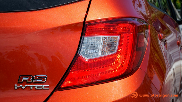 Lái thử và đánh giá Honda Brio: Thiết kế năng động trẻ trung, cảm giác lái hay Lái thử và đánh giá Honda Brio: Thiết kế năng động trẻ trung, cảm giác lái hay