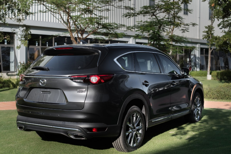 Mazda CX-8 chính thức ra mắt với giá bán từ 1,149 tỷ đồng