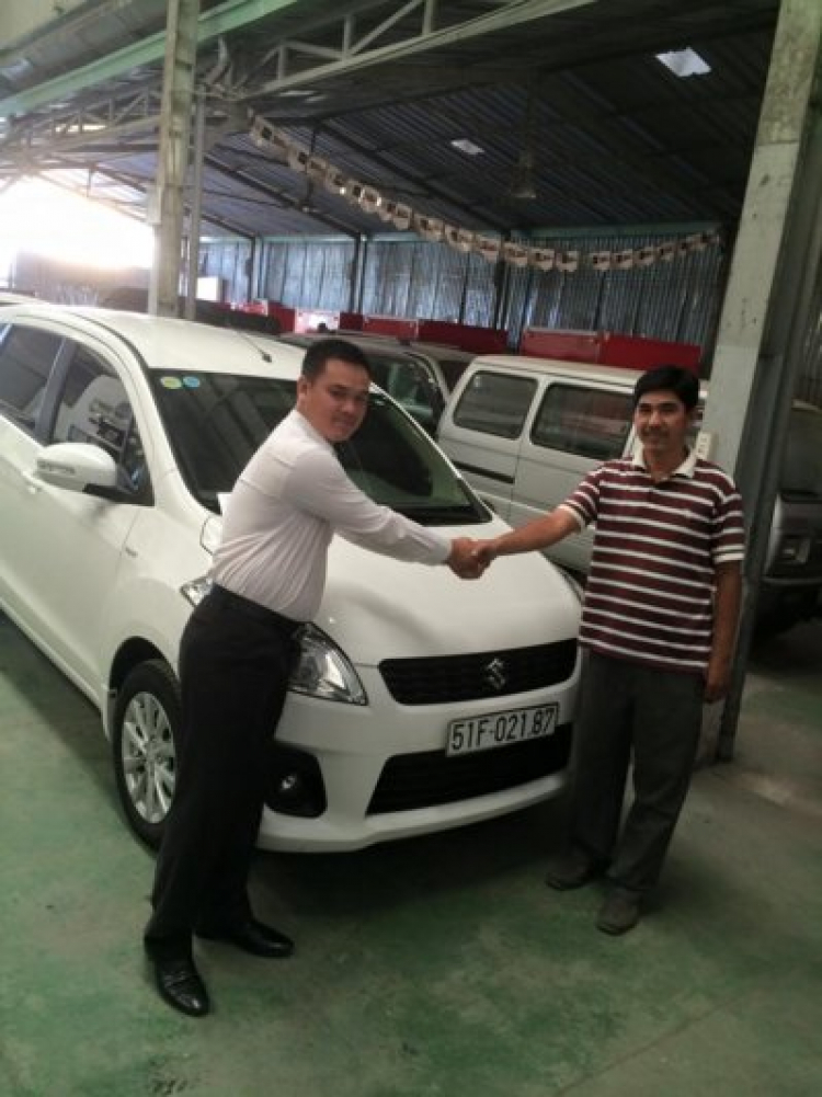 Cầm lái Suzuki Ertiga: xe gia đình 5+2 Cầm lái Suzuki Ertiga: xe gia đình 5+2