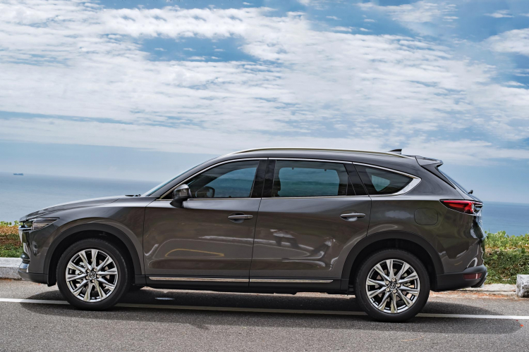 So sánh sự khác biệt giữa Mazda CX-8 và Hyundai SantaFe So sánh sự khác biệt giữa Mazda CX-8 và Hyundai SantaFe