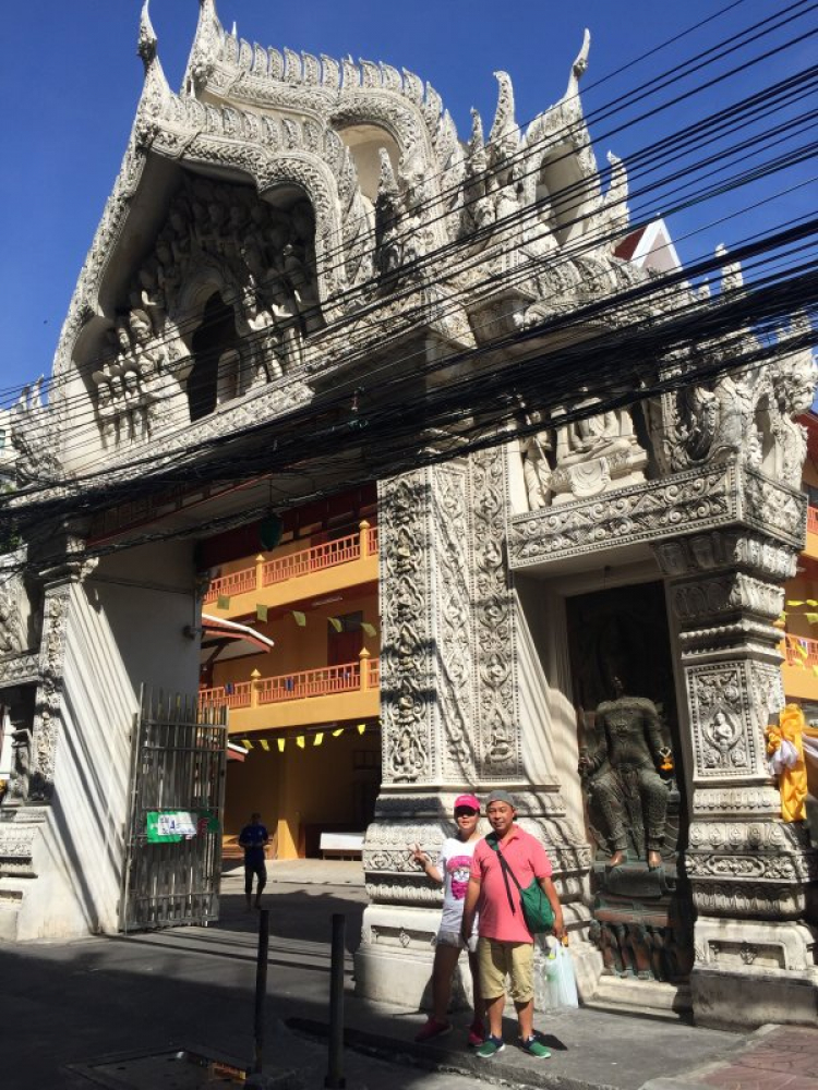 Chân ngắn xuyên Lào - Đường bộ qua Thái đi Pattaya 2500km ngộ hơn fly Chân ngắn xuyên Lào - Đường bộ qua Thái đi Pattaya 2500km ngộ hơn fly