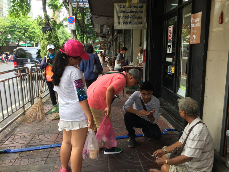 Chân ngắn xuyên Lào - Đường bộ qua Thái đi Pattaya 2500km ngộ hơn fly Chân ngắn xuyên Lào - Đường bộ qua Thái đi Pattaya 2500km ngộ hơn fly