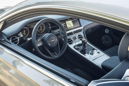 otosaigon-Bentley Continental GT V8 2020 (11).jpg