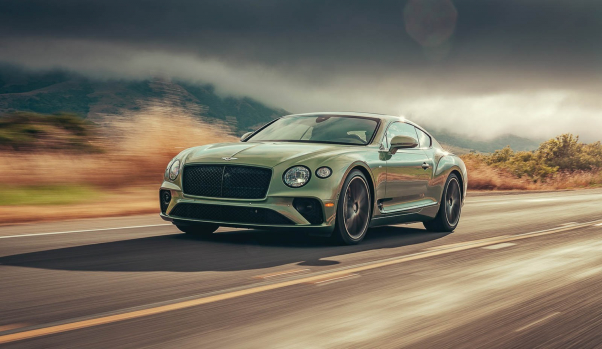 Bentley Continental GT V8 2020 công bố giá bán từ 203.825 USD