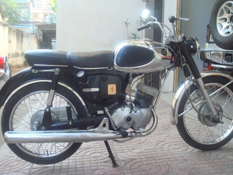 Gara độ / sửa chữa Jeep cổ.. Gara độ / sửa chữa Jeep cổ..
