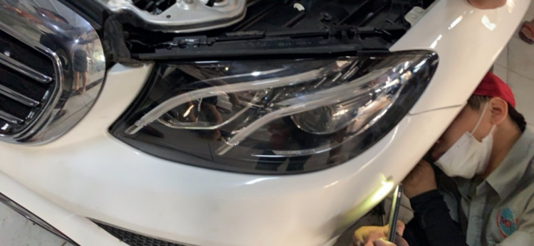 Bể đèn pha xe E250 Bể đèn pha xe E250