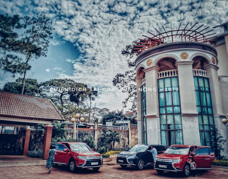 Phượt với Outlander xuyên 1/2 Việt gần 2.400km với Gia Đình nhỏ :) Phượt với Outlander xuyên 1/2 Việt gần 2.400km với Gia Đình nhỏ :)