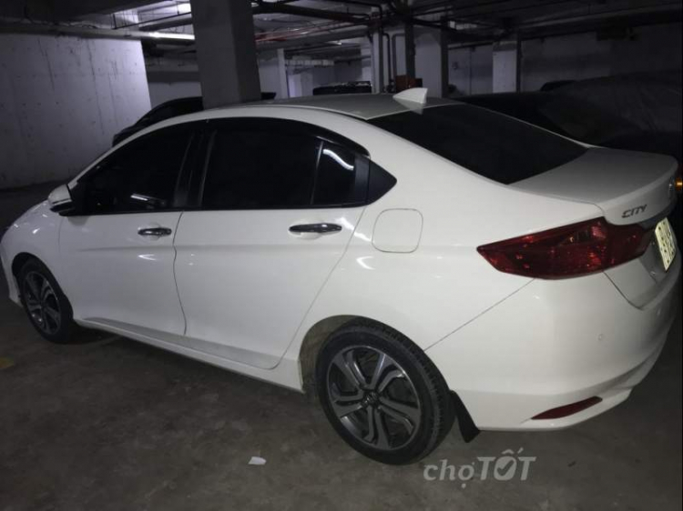 Cần bán xe Honda city 1.5AT 2015