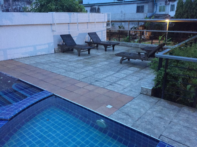 Chân ngắn xuyên Lào - Đường bộ qua Thái đi Pattaya 2500km ngộ hơn fly Chân ngắn xuyên Lào - Đường bộ qua Thái đi Pattaya 2500km ngộ hơn fly