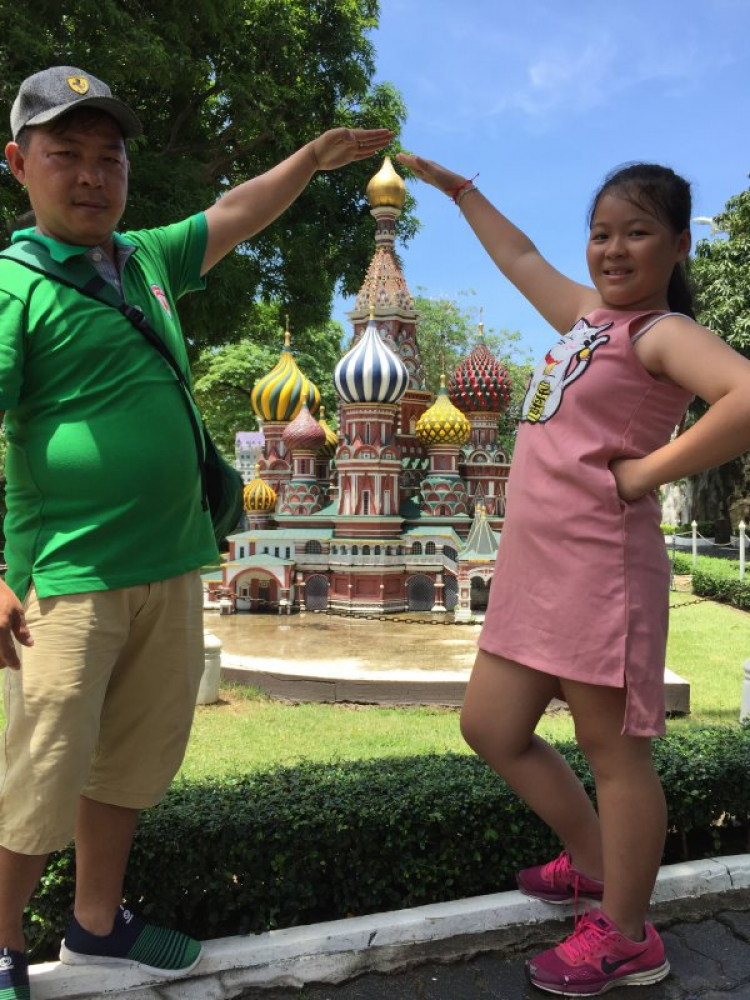 Chân ngắn xuyên Lào - Đường bộ qua Thái đi Pattaya 2500km ngộ hơn fly Chân ngắn xuyên Lào - Đường bộ qua Thái đi Pattaya 2500km ngộ hơn fly